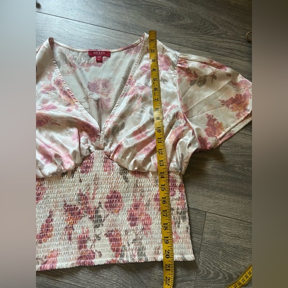 NWOT! Guess pink peach floral flutter sleeve smocked waist coquette top. Size XL - Picture 15 of 15